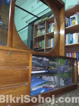 সেগুন কাঠের ড্রেসিং টেবিল বিক্রি করা হবে